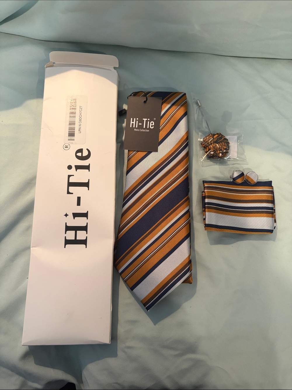 Men's Striped Tie Set in Navy and Gold
